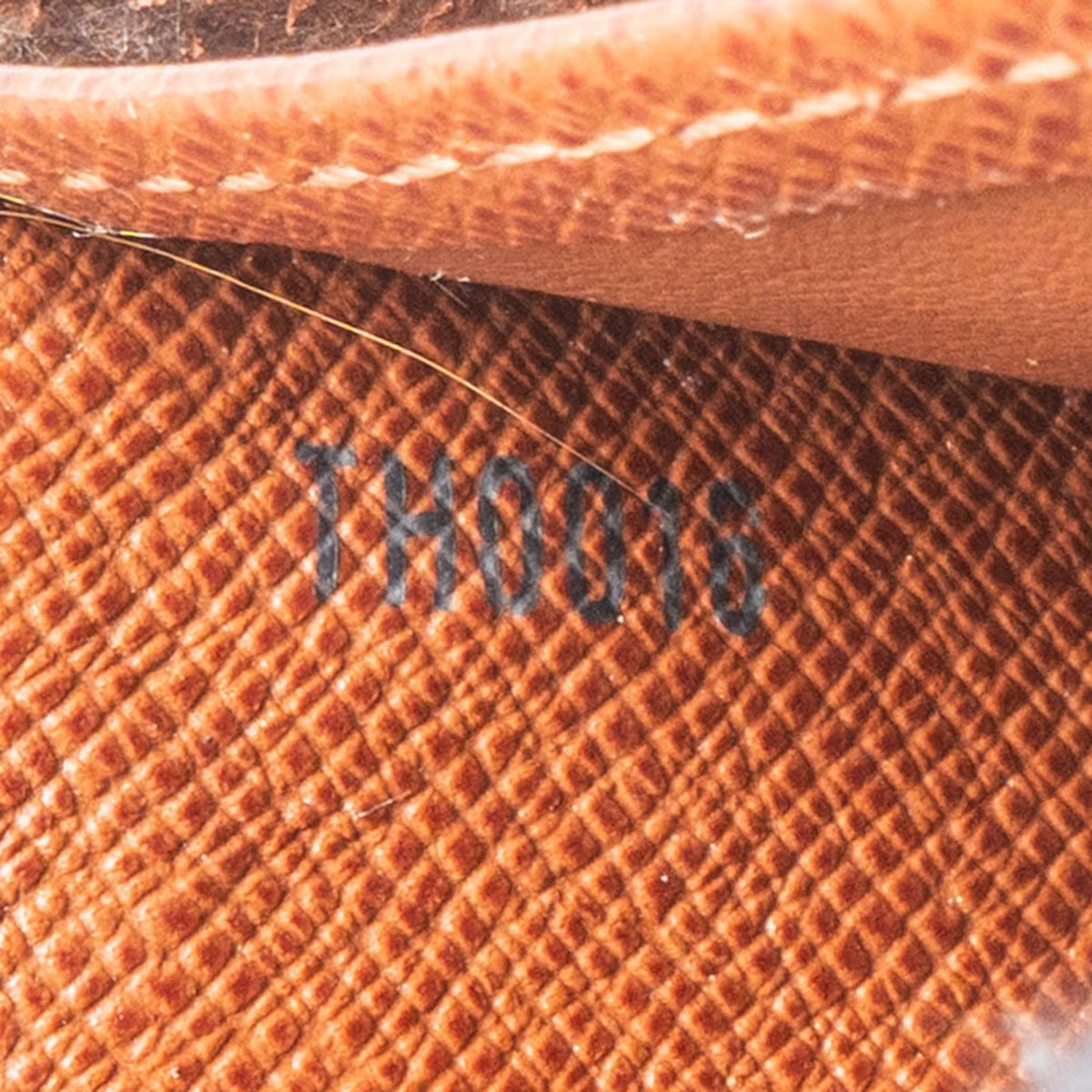 Louis Vuitton Monogram Canvas Sarah Wallet