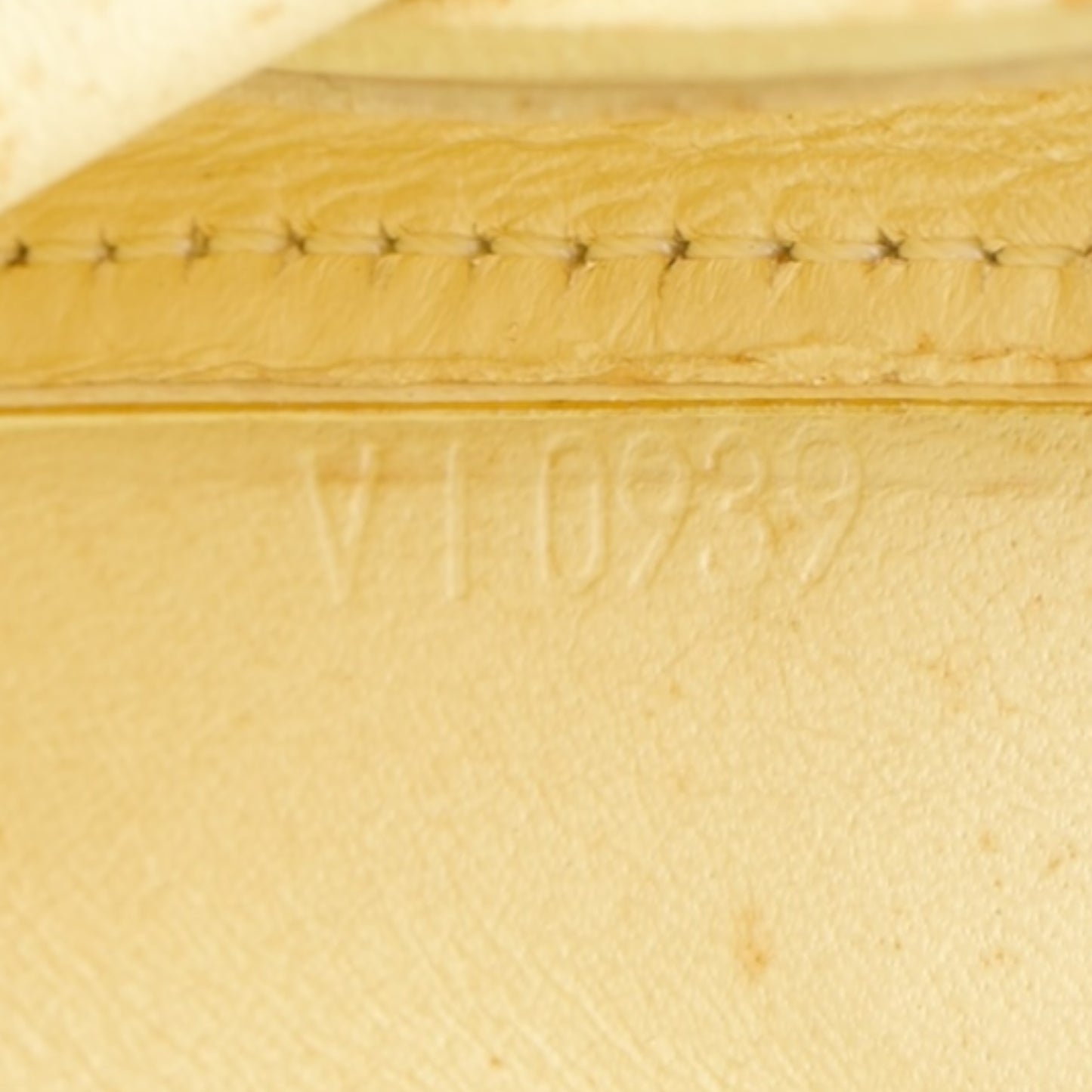 Louis Vuitton Vernis Monogram Pochette Accessoire Shoulder Bag
