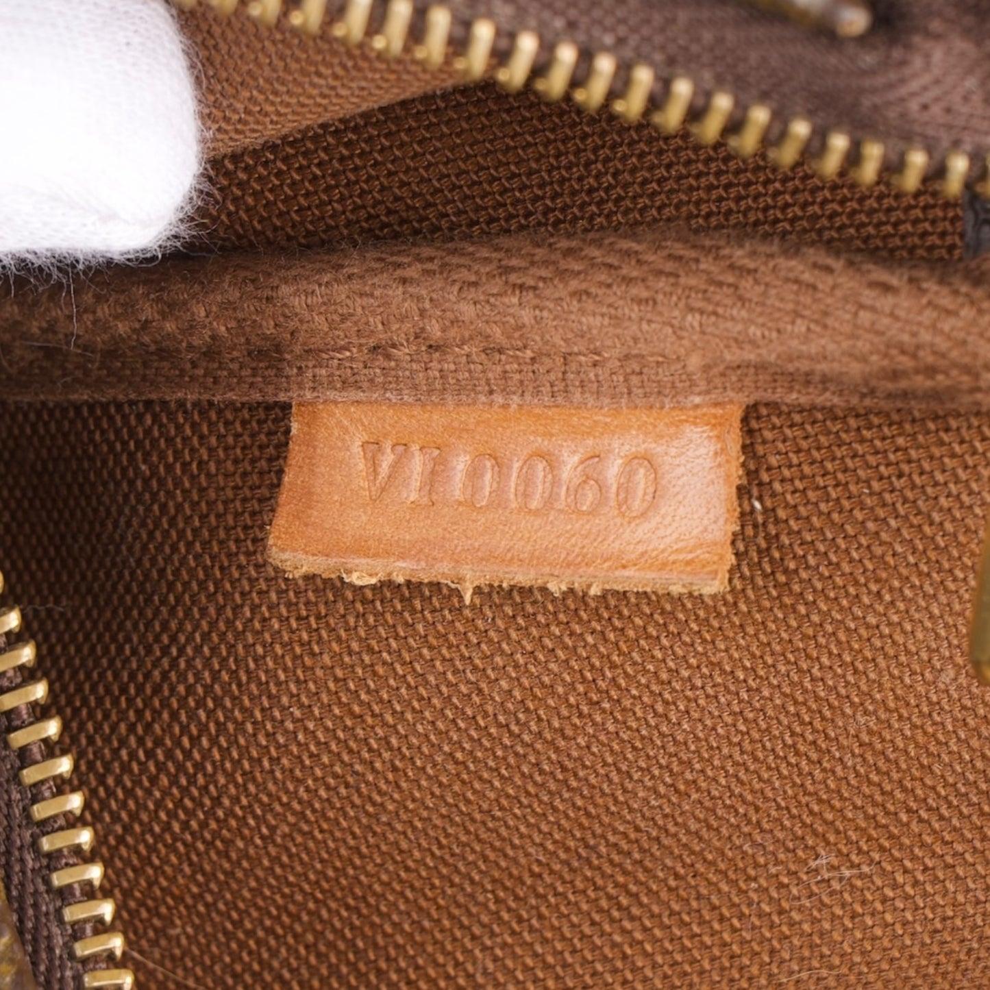 Louis Vuitton Canvas Monogram Pochette Accessoire Handbag