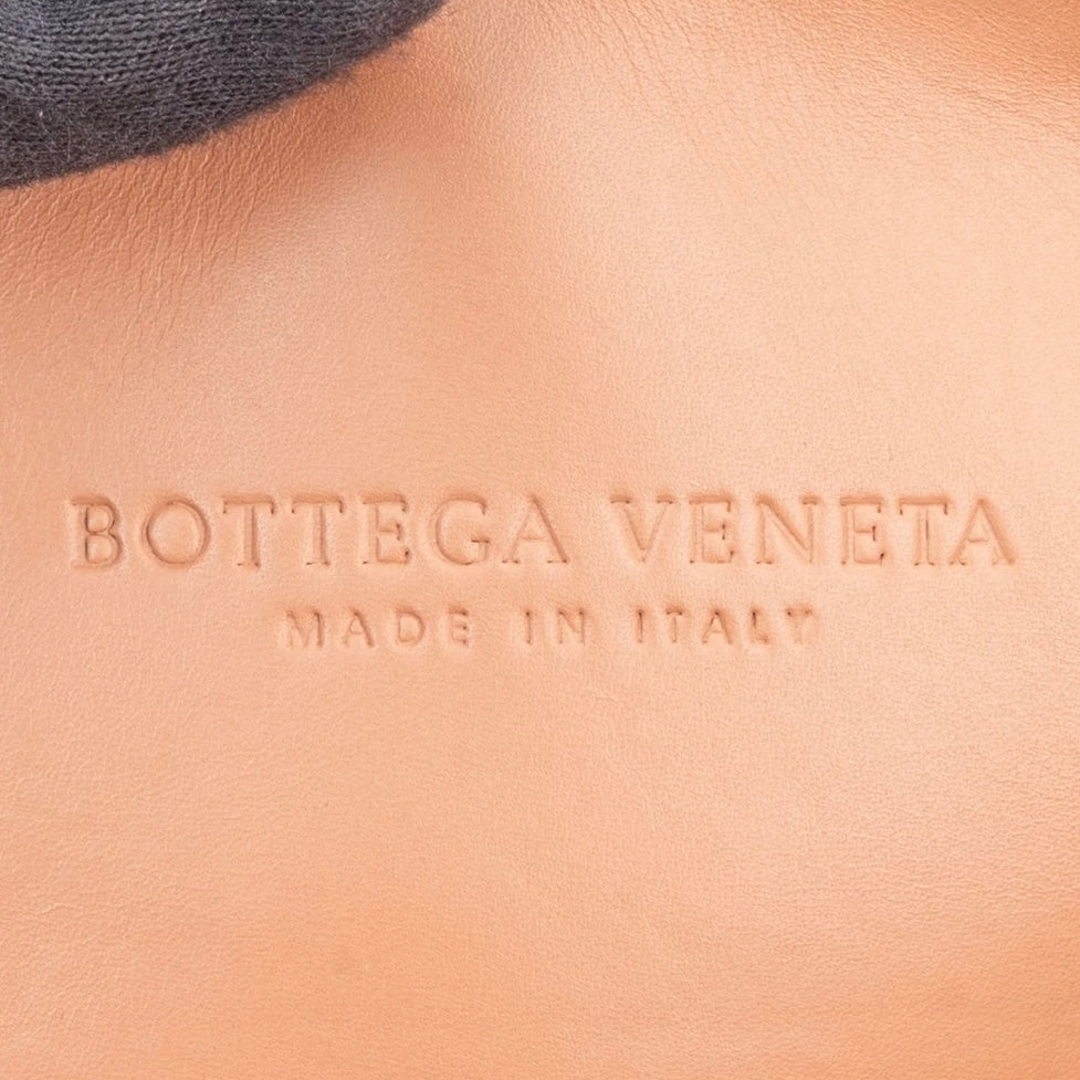Bottega Veneta Intrecciato
Leather Roma Satchel
Handbag