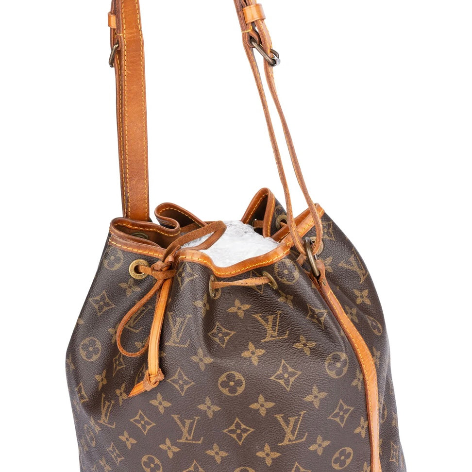 Louis Vuitton Canvas Monogram Sac Noe Grande Shoulder Bag