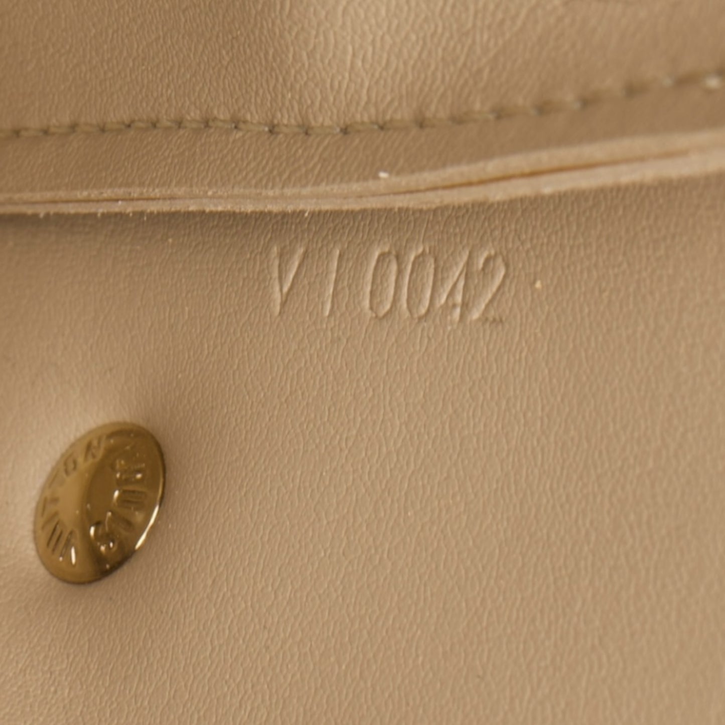 Louis Vuitton Vernis Monogram Flower Pochette Accessoire Shoulder Bag