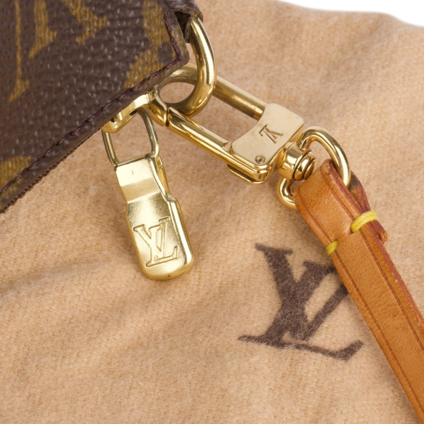 Louis Vuitton Canvas Monogram Pochette Accessory Handbag