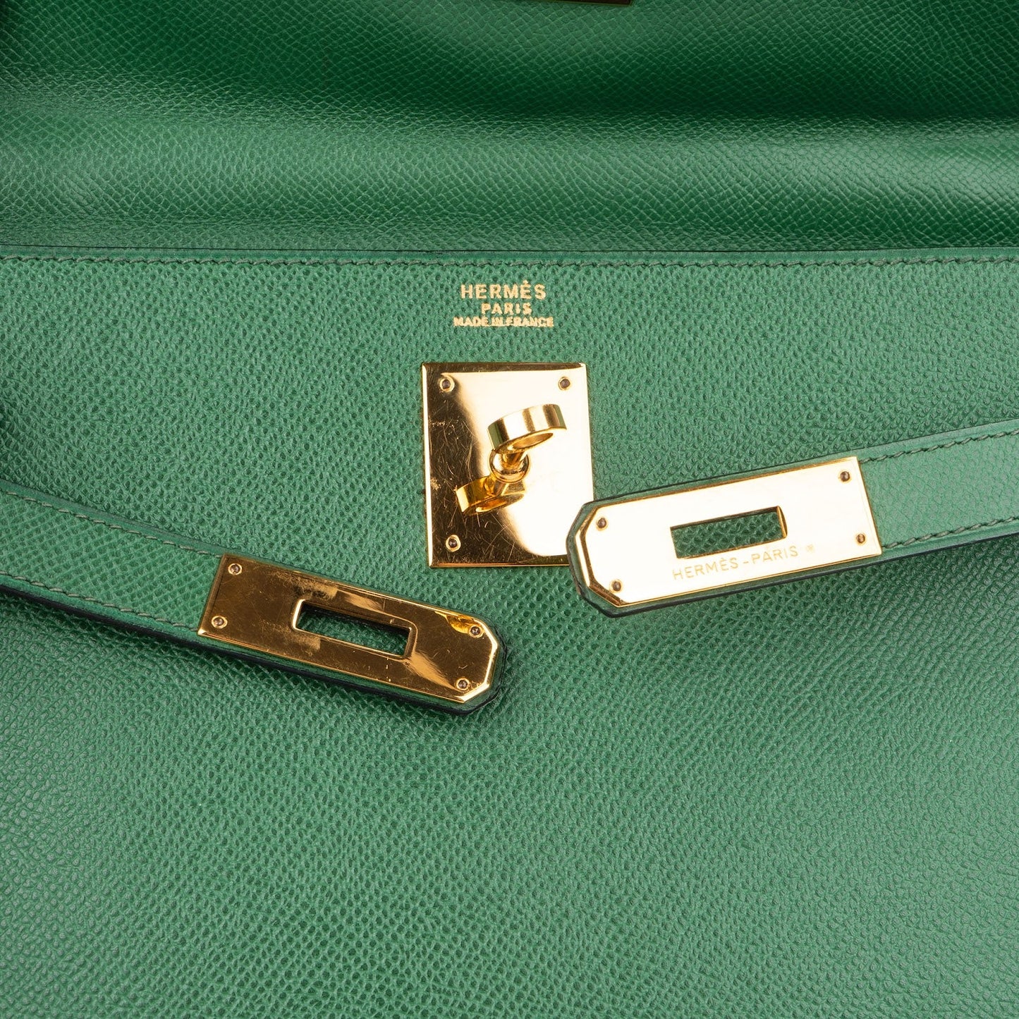 Hermès veau Courchevel Leather Kelly Sellier 32 Handbag