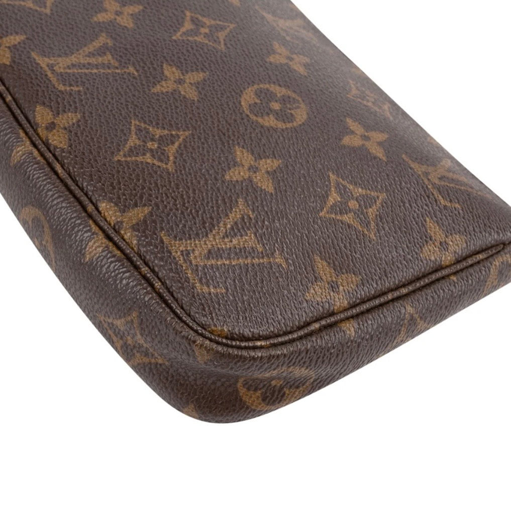 Louis Vuitton Monogram Canvas Pochette Accessoires Handbag