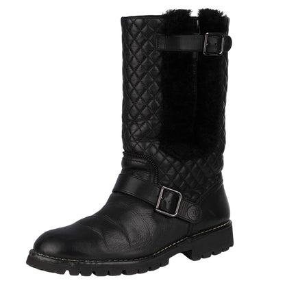 Chanel Quilted Leather Boots Shearling Black (39,5)