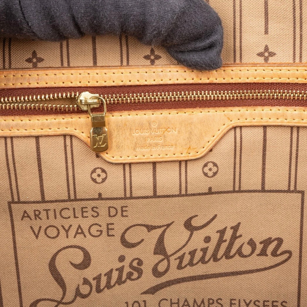 Louis Vuitton Monogram Canvas Neverfull MM Shoulder Bag