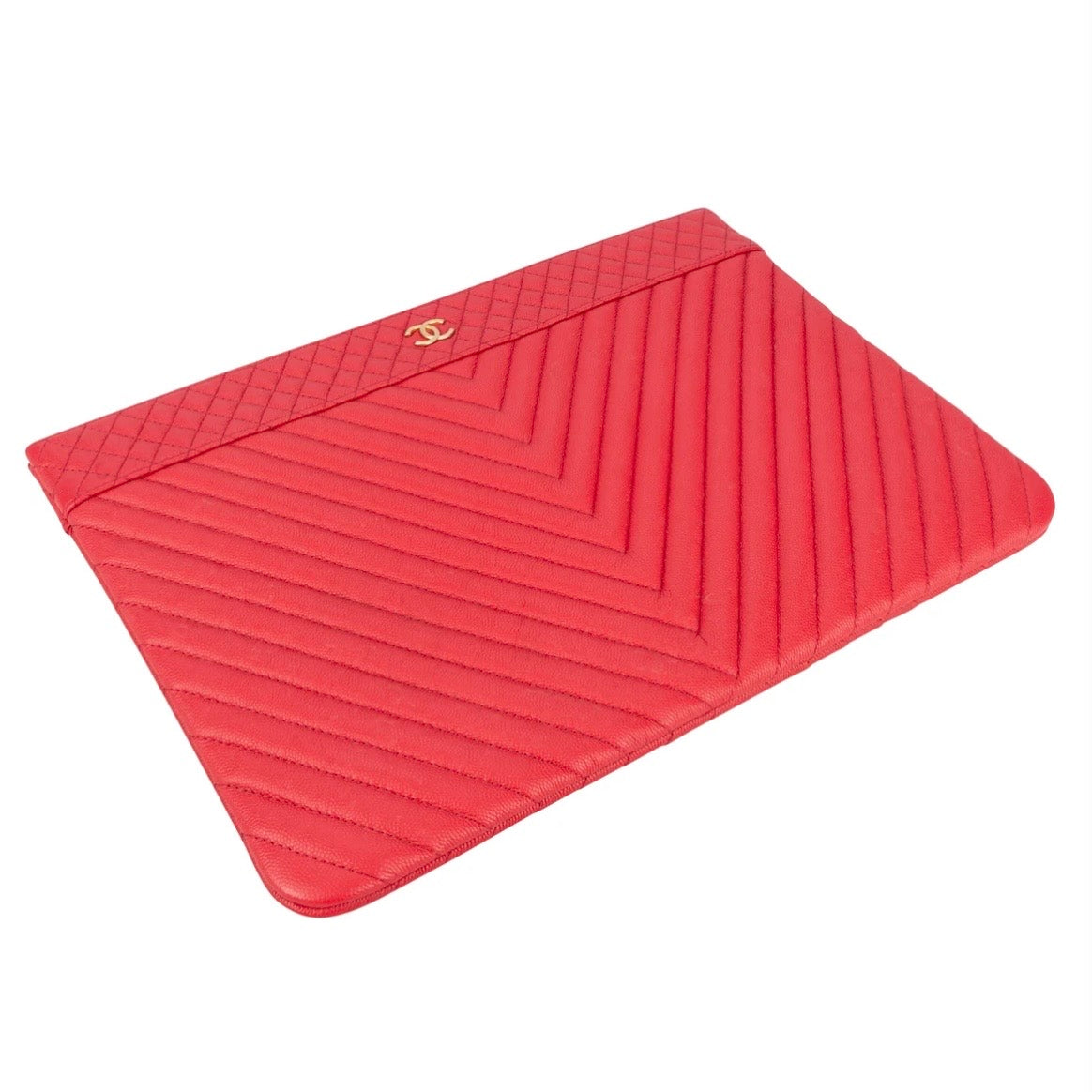 Chanel Rouge Quilted Caviar Leather CC Clutch