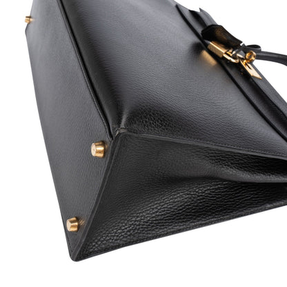 Hermès Ardennes  Leather Kelly 35 Sellier Handbag GHW