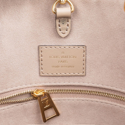 Louis Vuitton Leather Monogram Giant OnTheGo MM Handbag