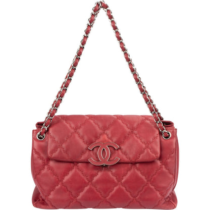 Chanel Quilted Lambskin Diamond Stitch Hampton Flap Jumbo Flap Crossbody Bag