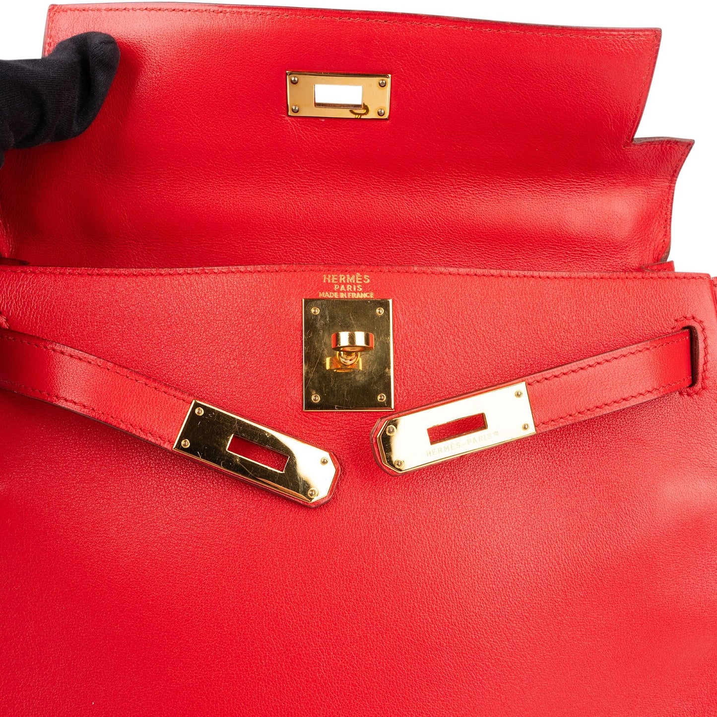 Hermès Rouge Swift Leather Kelly 28 Handbag