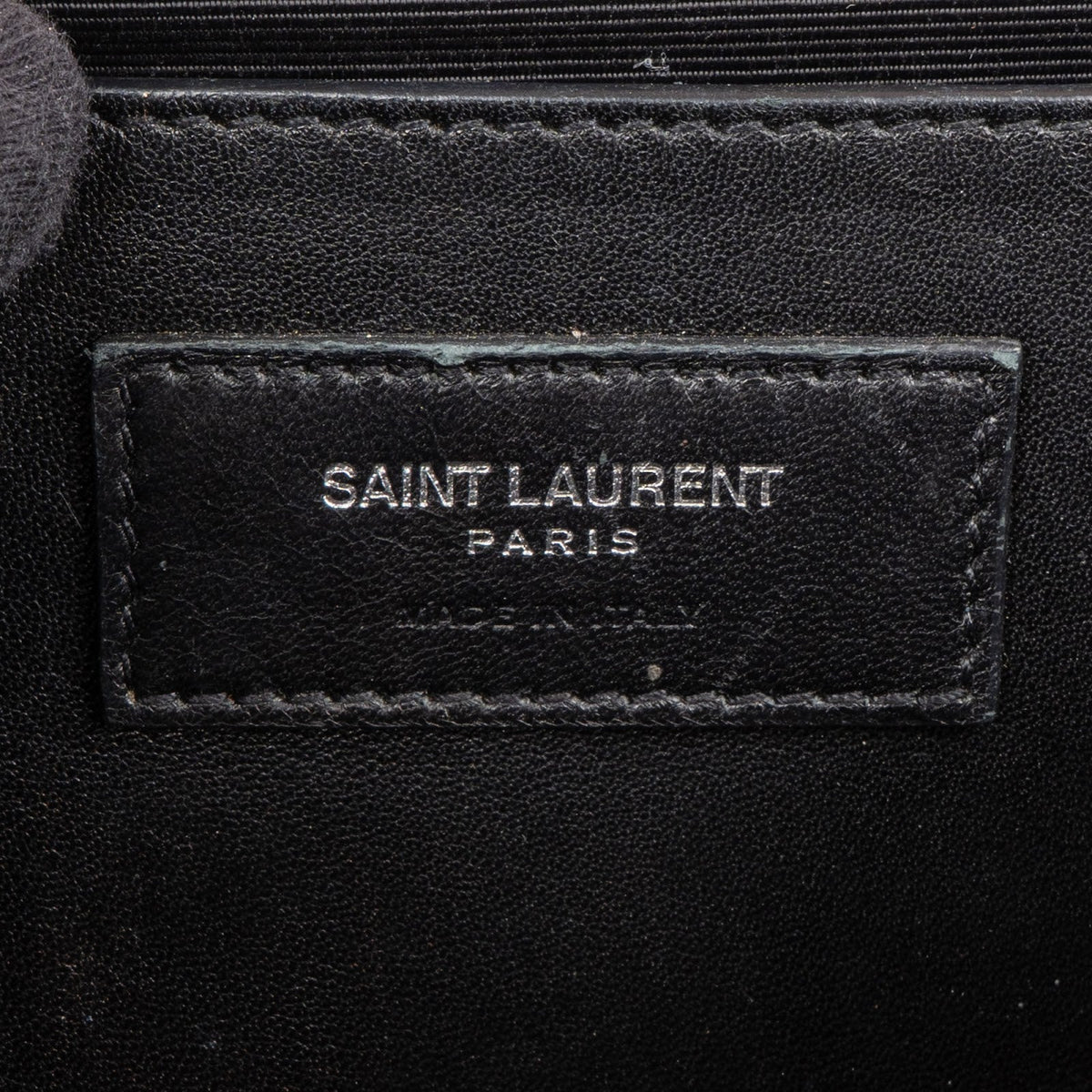 Yves Saint Laurent Grain De Poudre Matelassé Medium Envelope Crossbody Bag