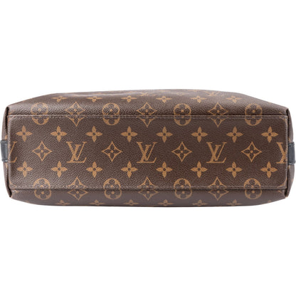 Louis Vuitton Monogram Canvas Macassar Davis Handbag