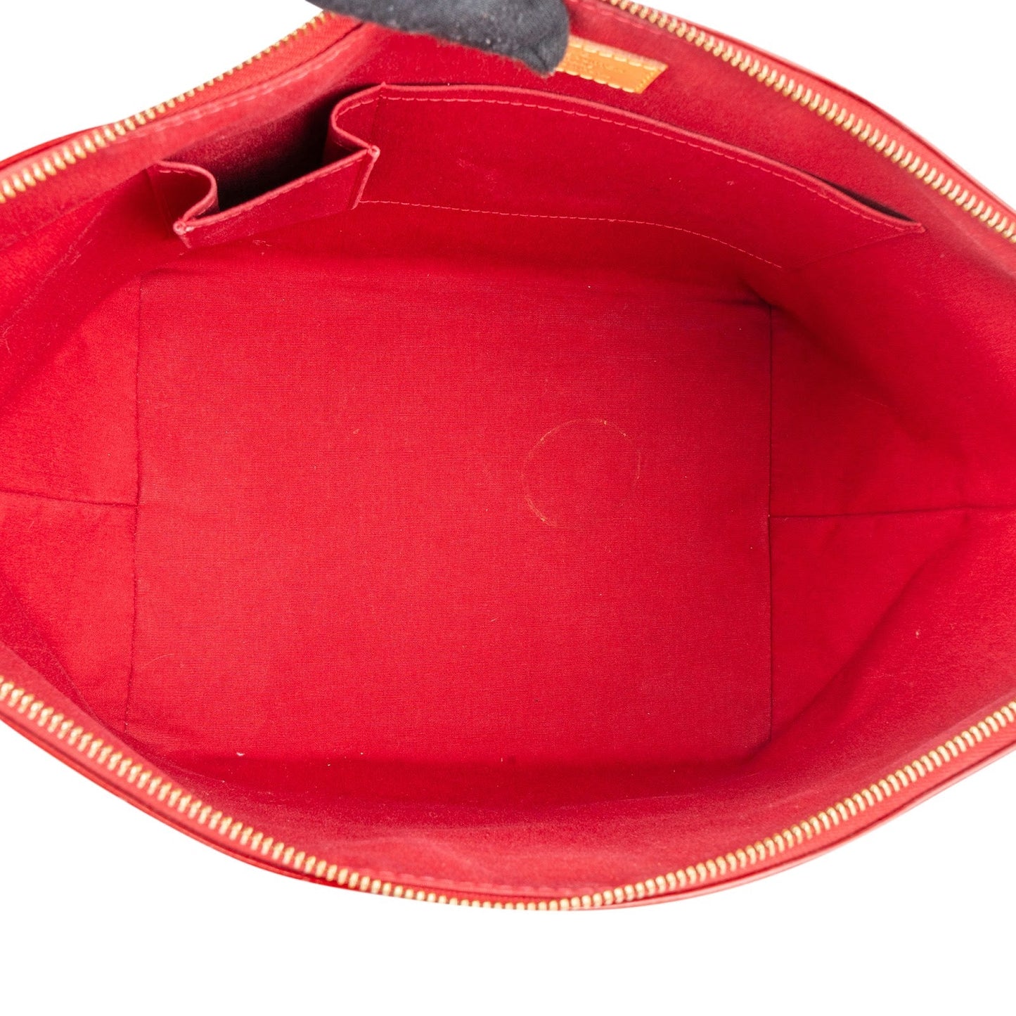 Louis Vuitton Rouge Vernis Monogram Bellevue MM Handbag