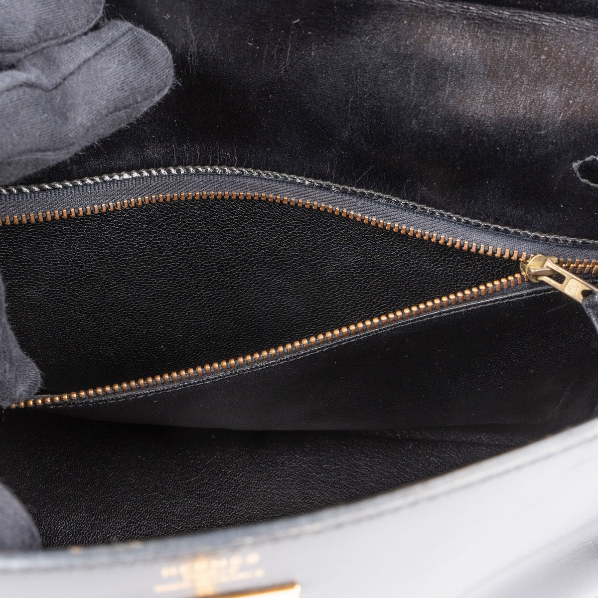 Hermès Box Calfskin Kelly 32 Retourne Handbag