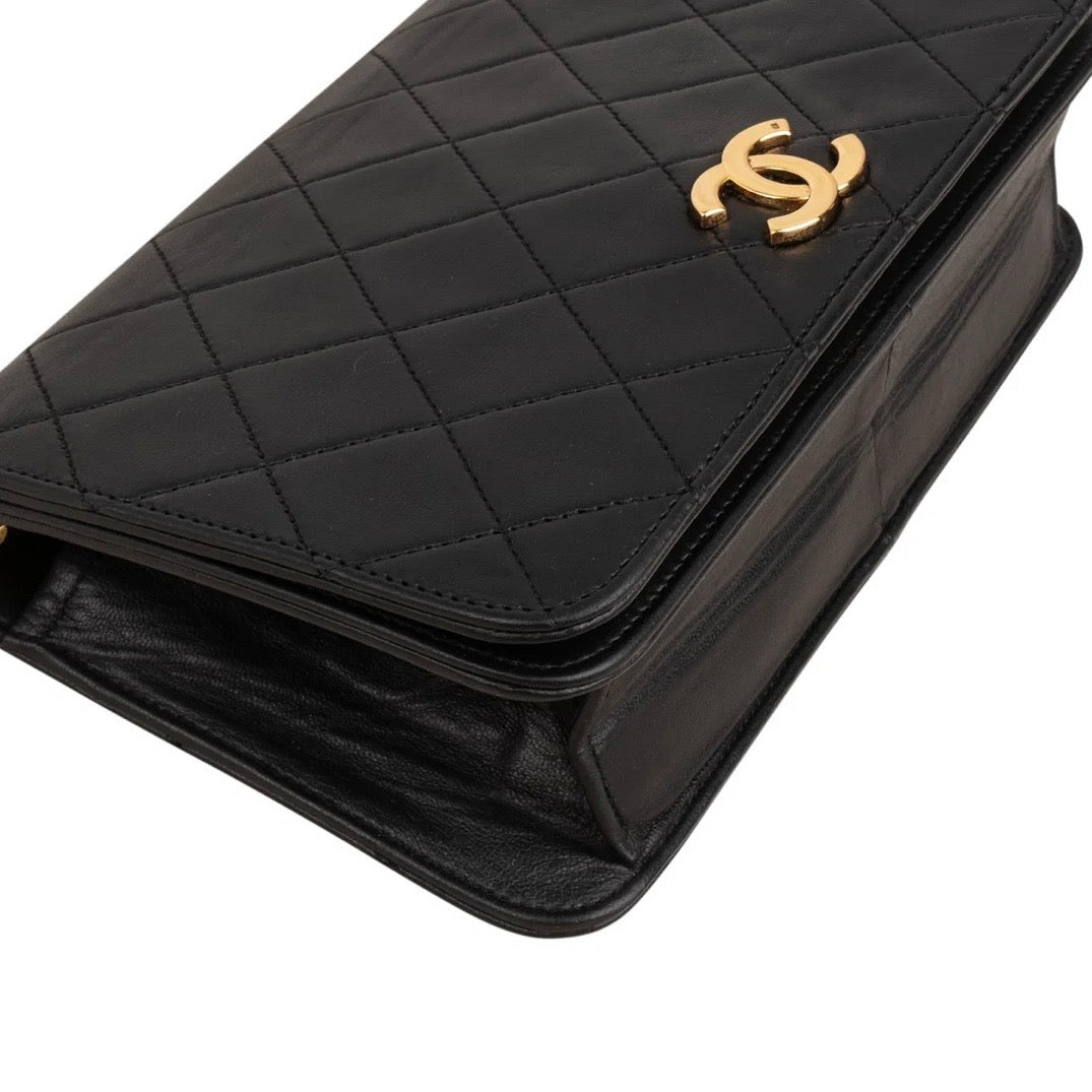 Chanel Quilted Lambskin 24K Gold Single Flap Shoulder Bag
