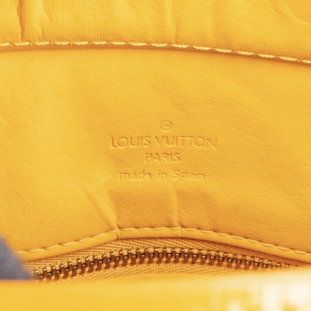 Louis Vuitton Monogram
Vernis Houston
Yellow Handbag