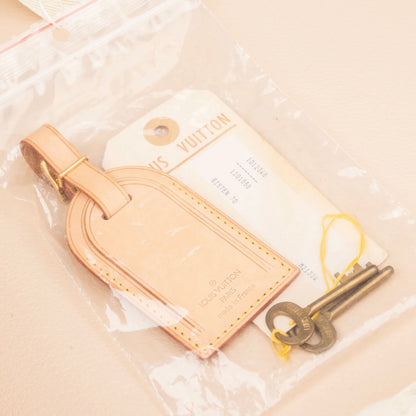 Louis Vuitton Canvas Monogram Bisten 70 Suitcase Koffer Trunk