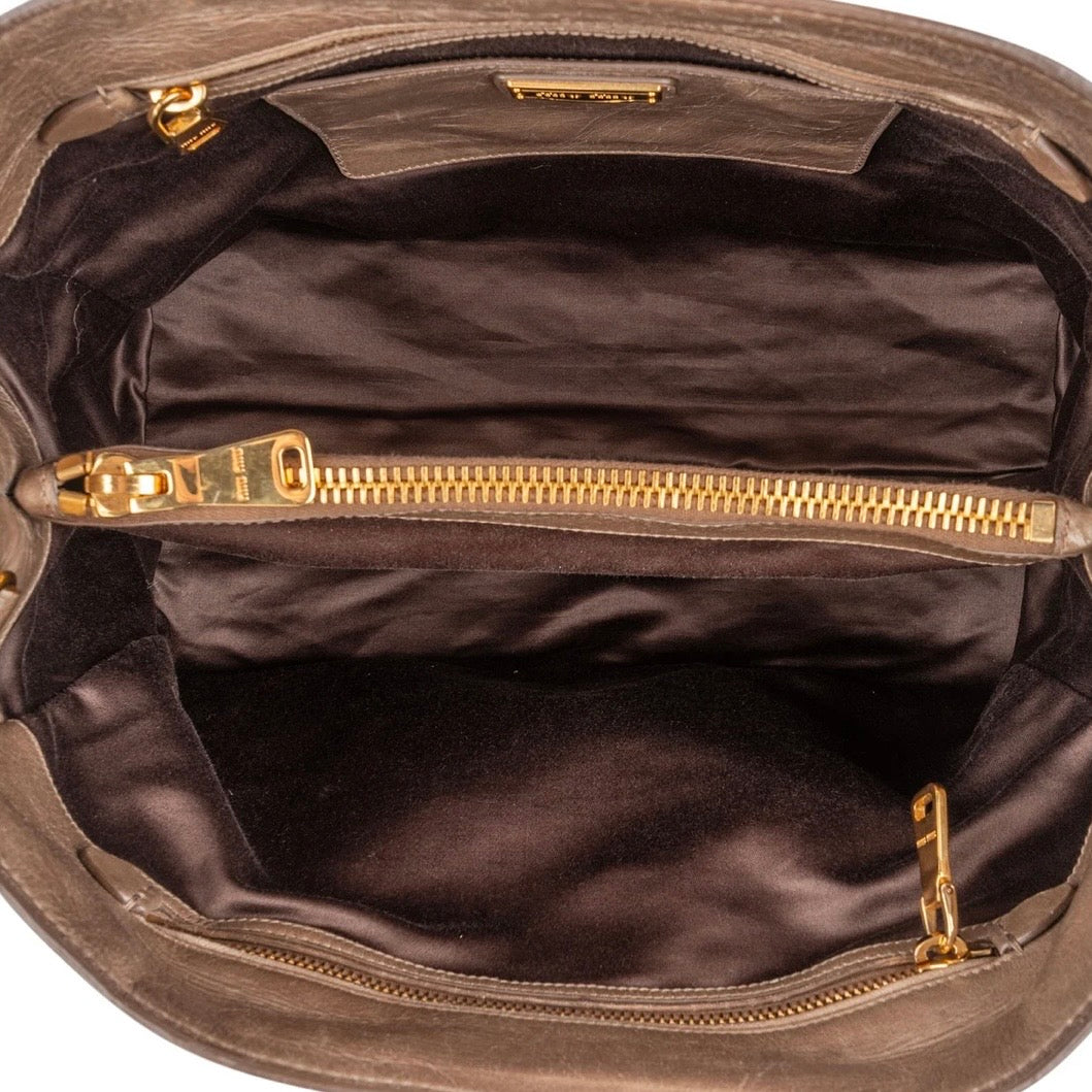 Miu Miu Vitello Lux
Leather Tote Handbag