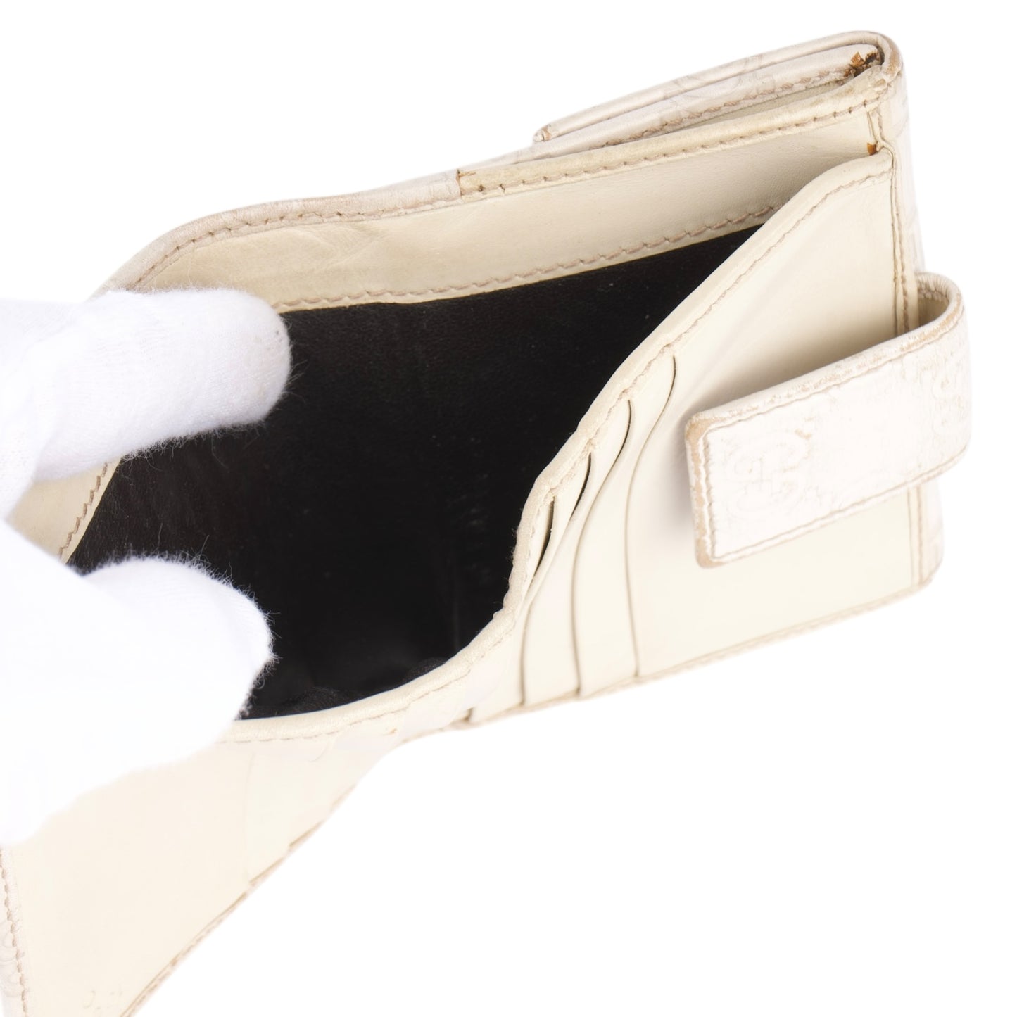 Gucci Engraved GG Wallet