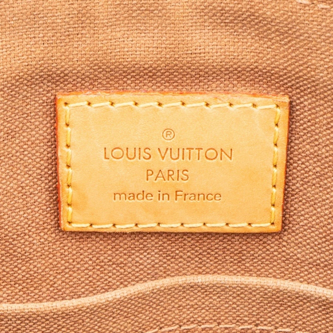 Louis Vuitton
Monogram Canvas
Popincourt Shoulder Bag