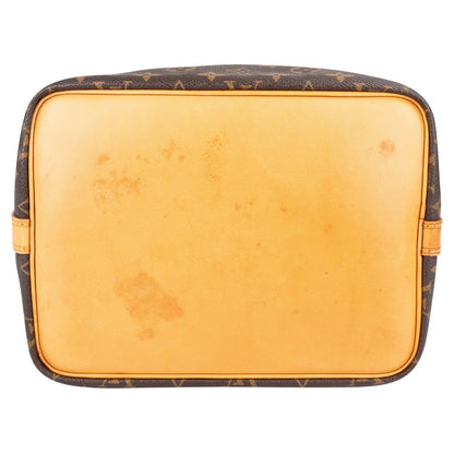 Louis Vuitton Monogram
Canvas Sac Noé
Petit Shoulder Bag