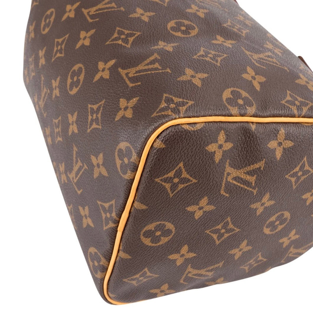 Louis Vuitton Monogram Canvas Speedy 25 Handbag