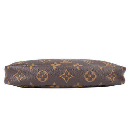 Louis Vuitton Canvas Monogram Pochette Accessory Handbag
