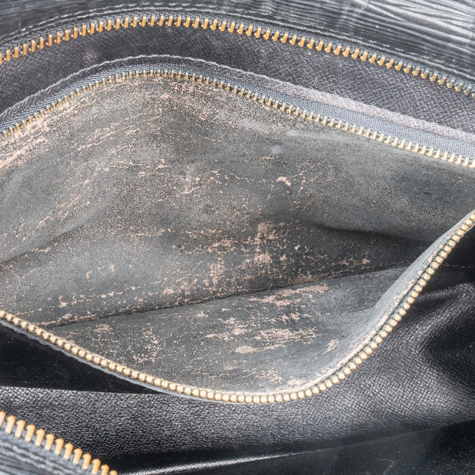 Louis Vuitton Noir Epi Leather Trocadero 27 Crossbody Bag