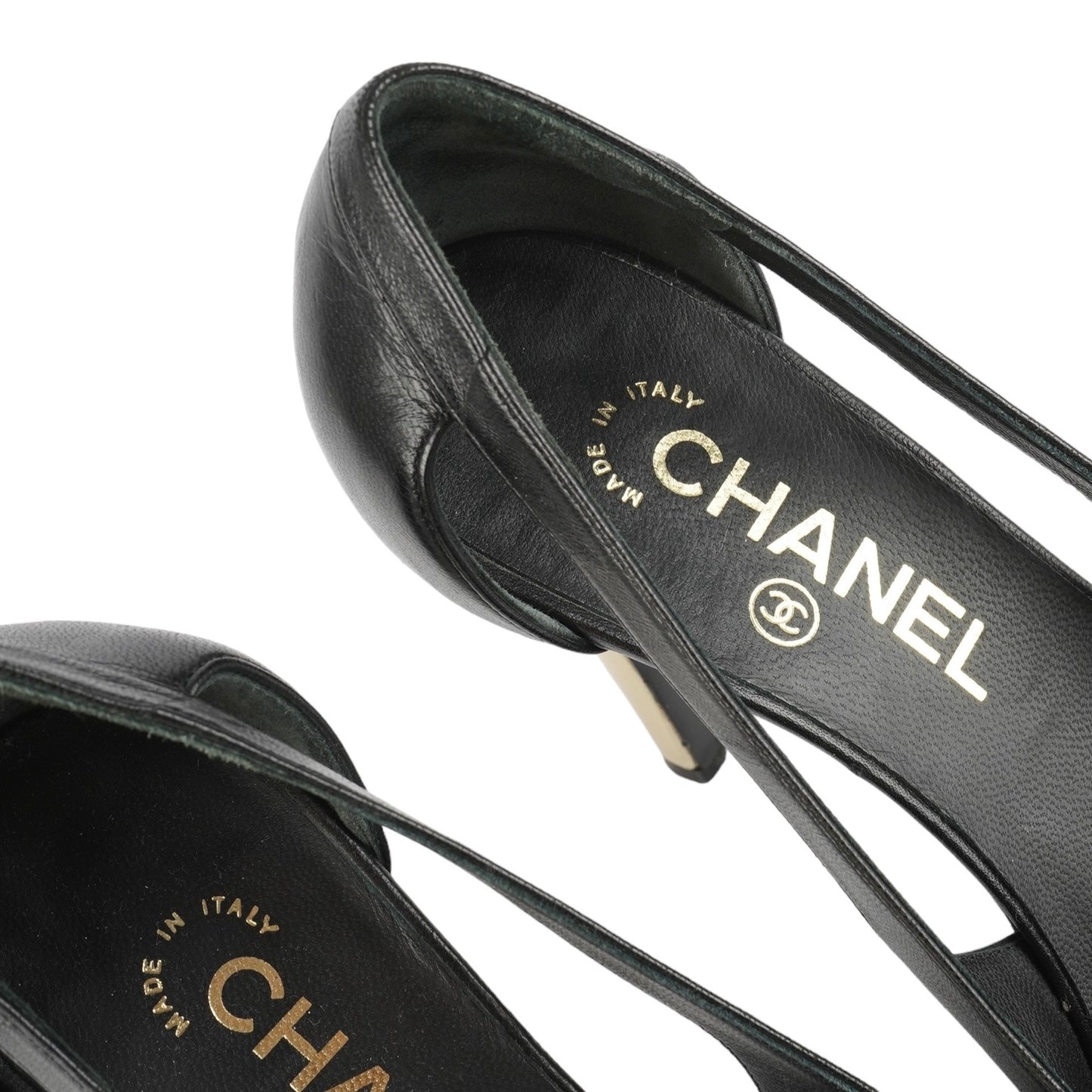 Chanel CC Leather Heels 38