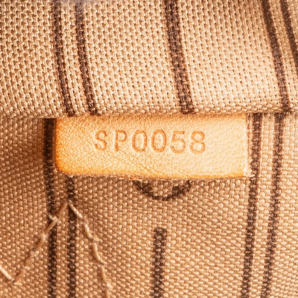Louis Vuitton Monogram Canvas Neverfull MM Shoulder Bag