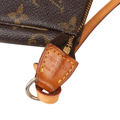 Louis Vuitton Monogram Canvas Pochette Accessoires Handbag