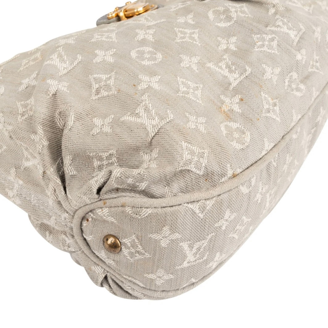 Louis Vuitton Monogram Denim Slightly Mahina
Shoulder Bag