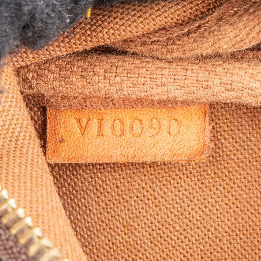 Louis Vuitton Monogram Canvas Pochette Accessoires Handbag