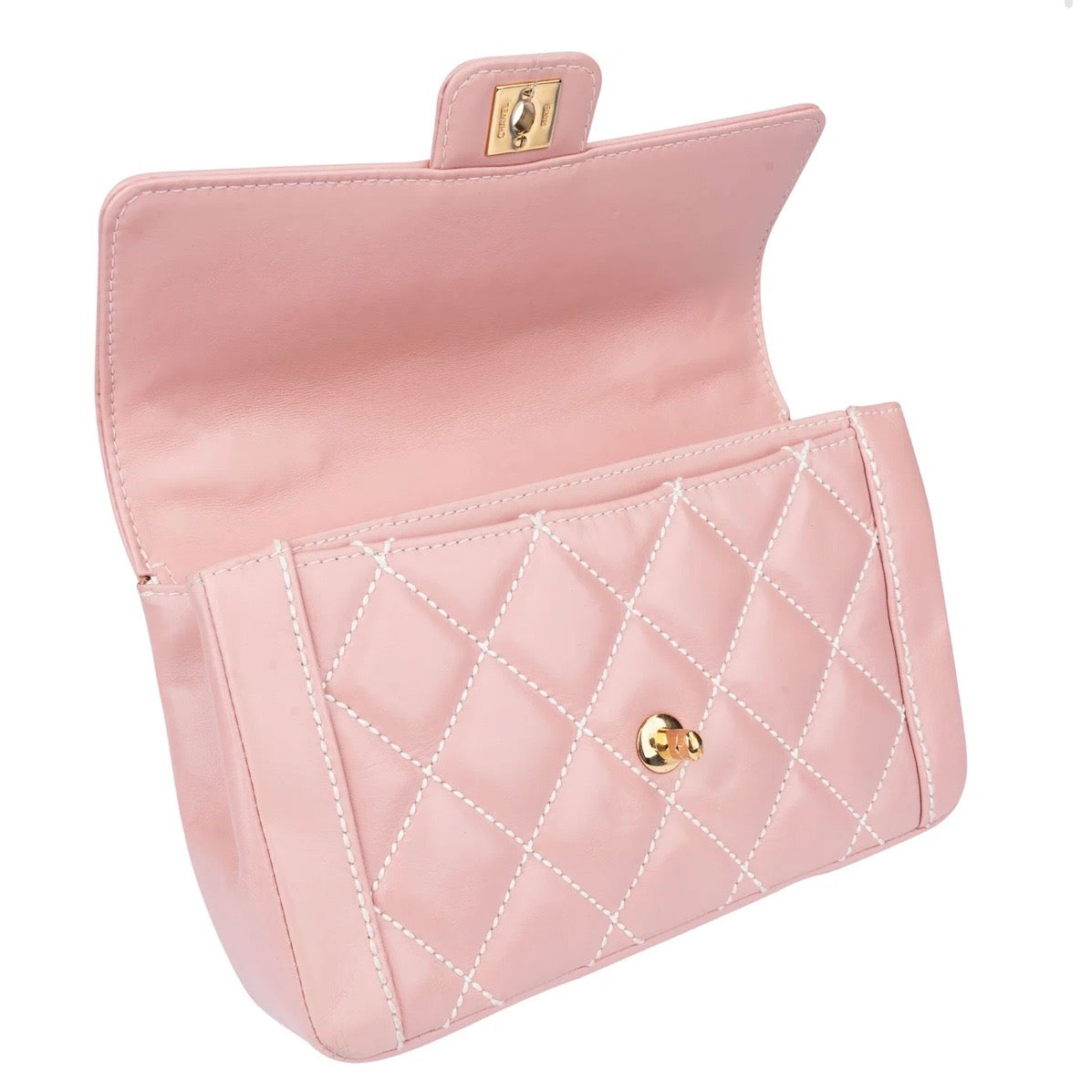 Chanel Quilted Lambskin
24K Gold Single
Flap Rabat Handbag