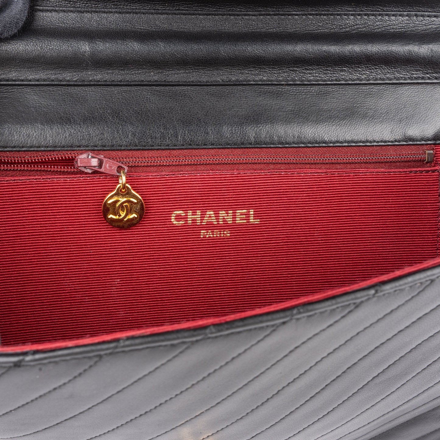 Chanel Noir Chevron Lambskin Single Flap Shoulder Bag