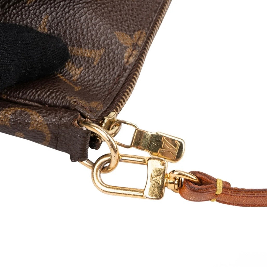 Louis Vuitton Monogram Canvas Pochette Accessoires Handbag