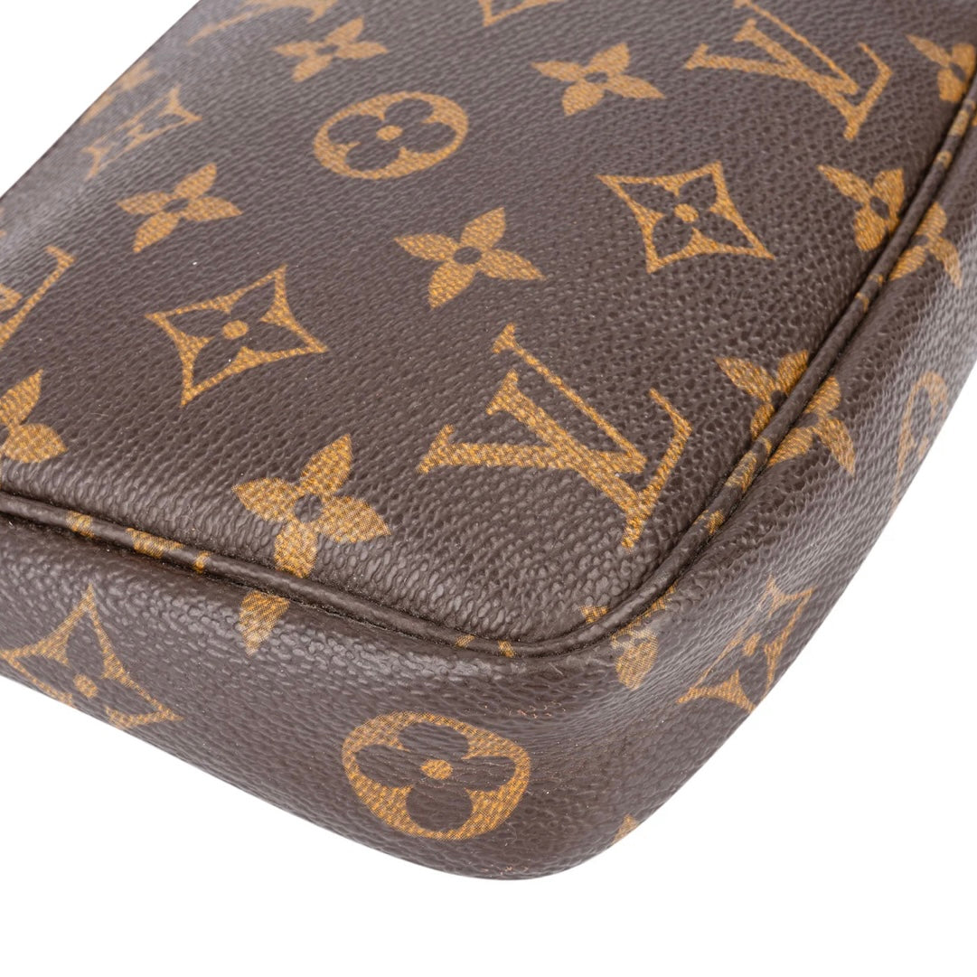 Louis Vuitton Canvas Monogram Pochette Accessory Handbag