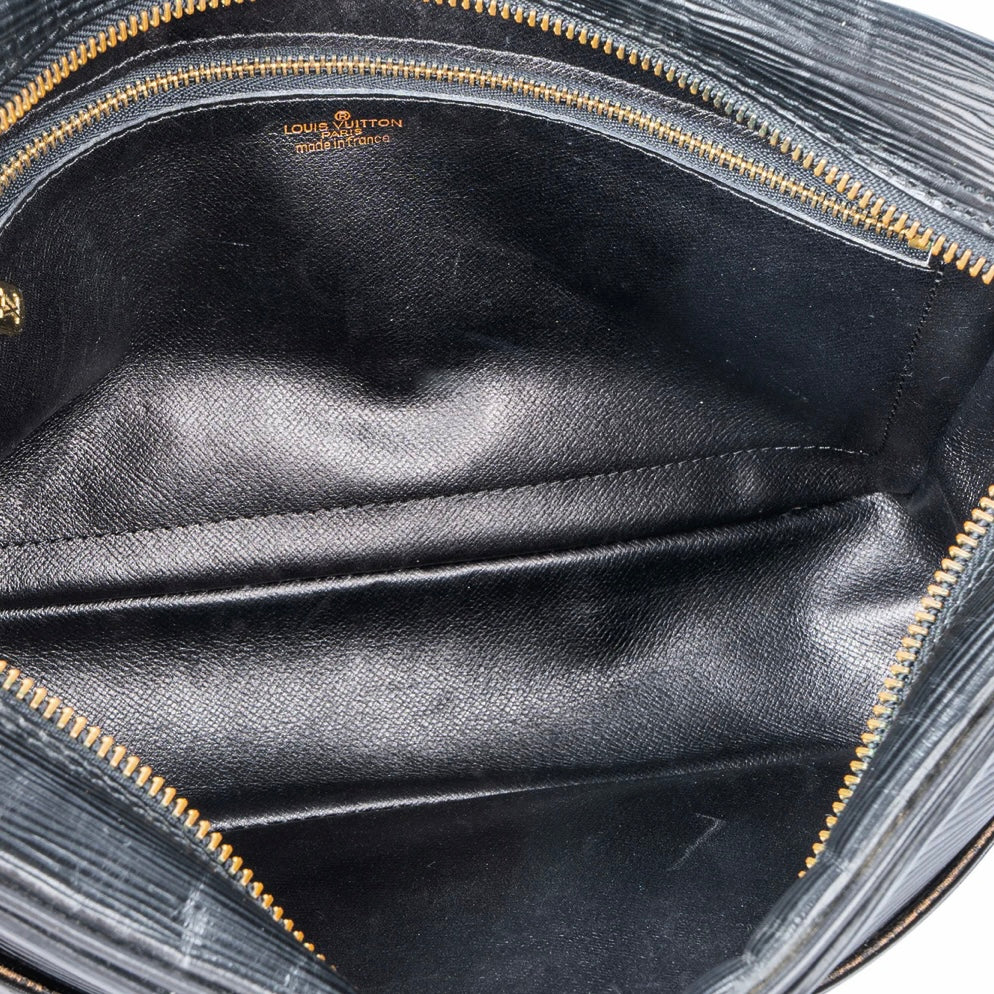 Louis Vuitton Noir Epi Leather Trocadero 27 Crossbody Bag
