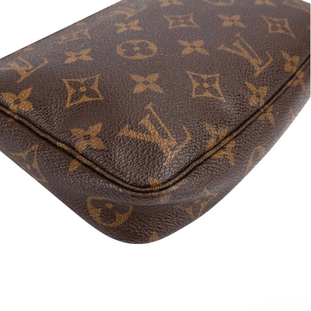 Louis Vuitton Monogram Canvas Pochette Accessoires Handbag
