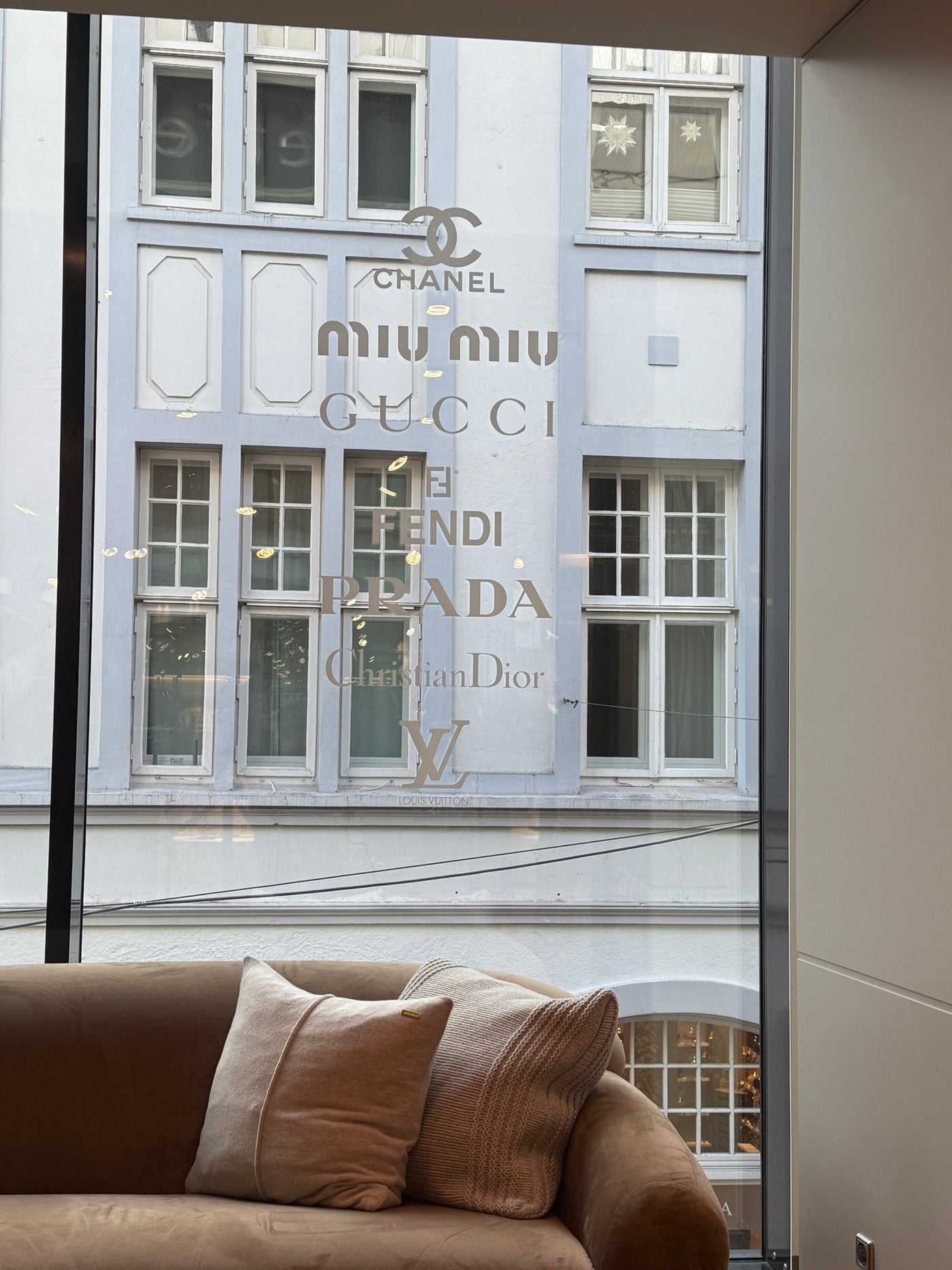 Oldenburg — Luxurysteals Pop-up Store