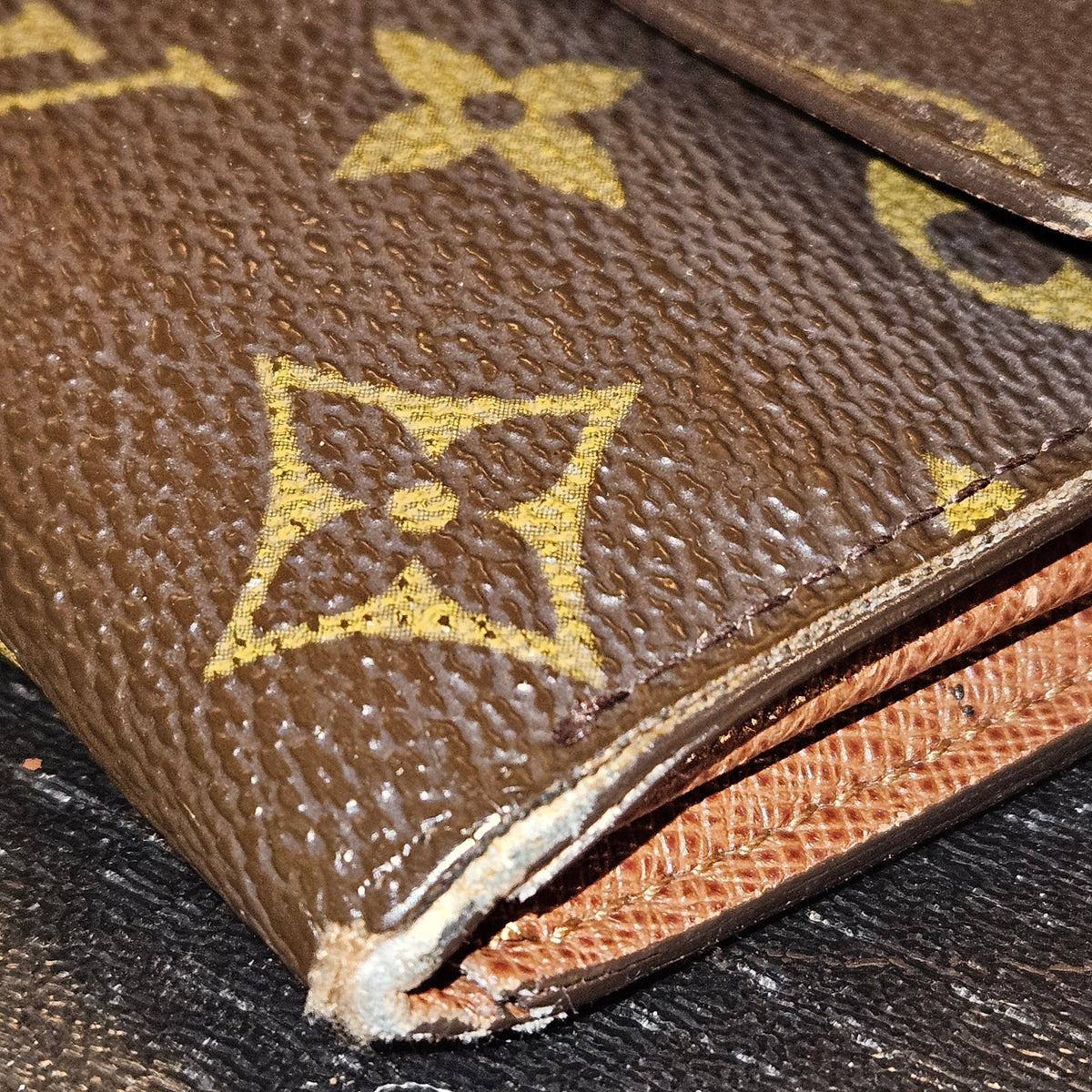 Louis Vuitton Monogram Canvas Sarah Wallet