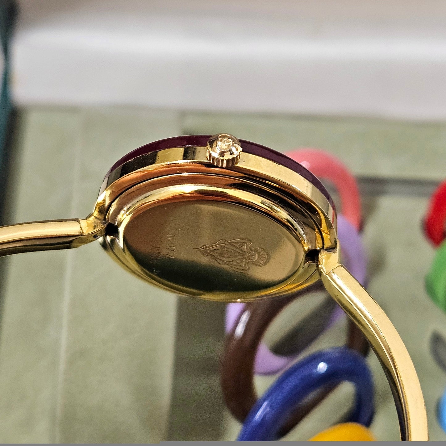 Gucci Gold Tone Change Bezel Bangle 11/12.2 Women Watch